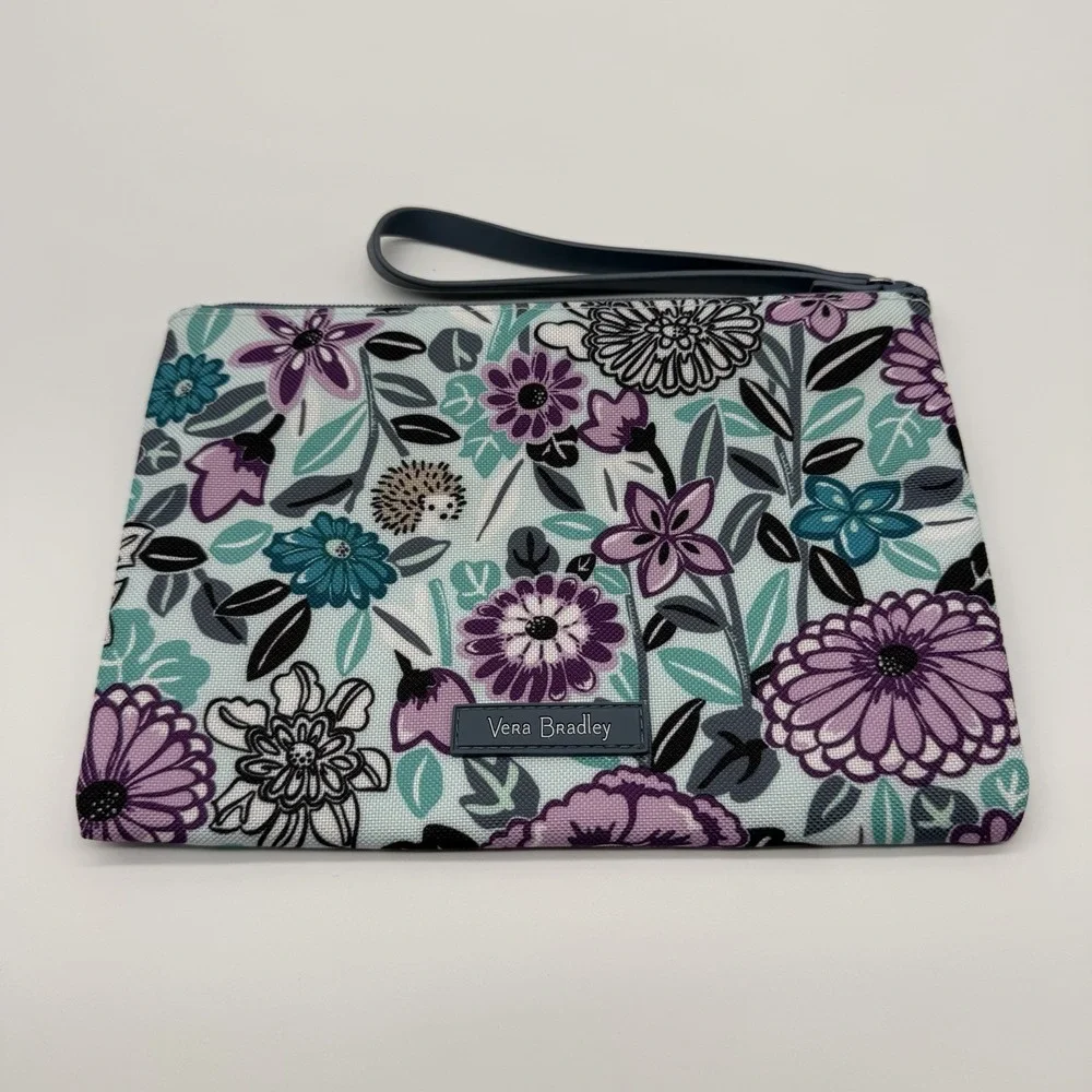 Vera Bradley Lighten Up Wristlet Penelope's Garden‎ Floral